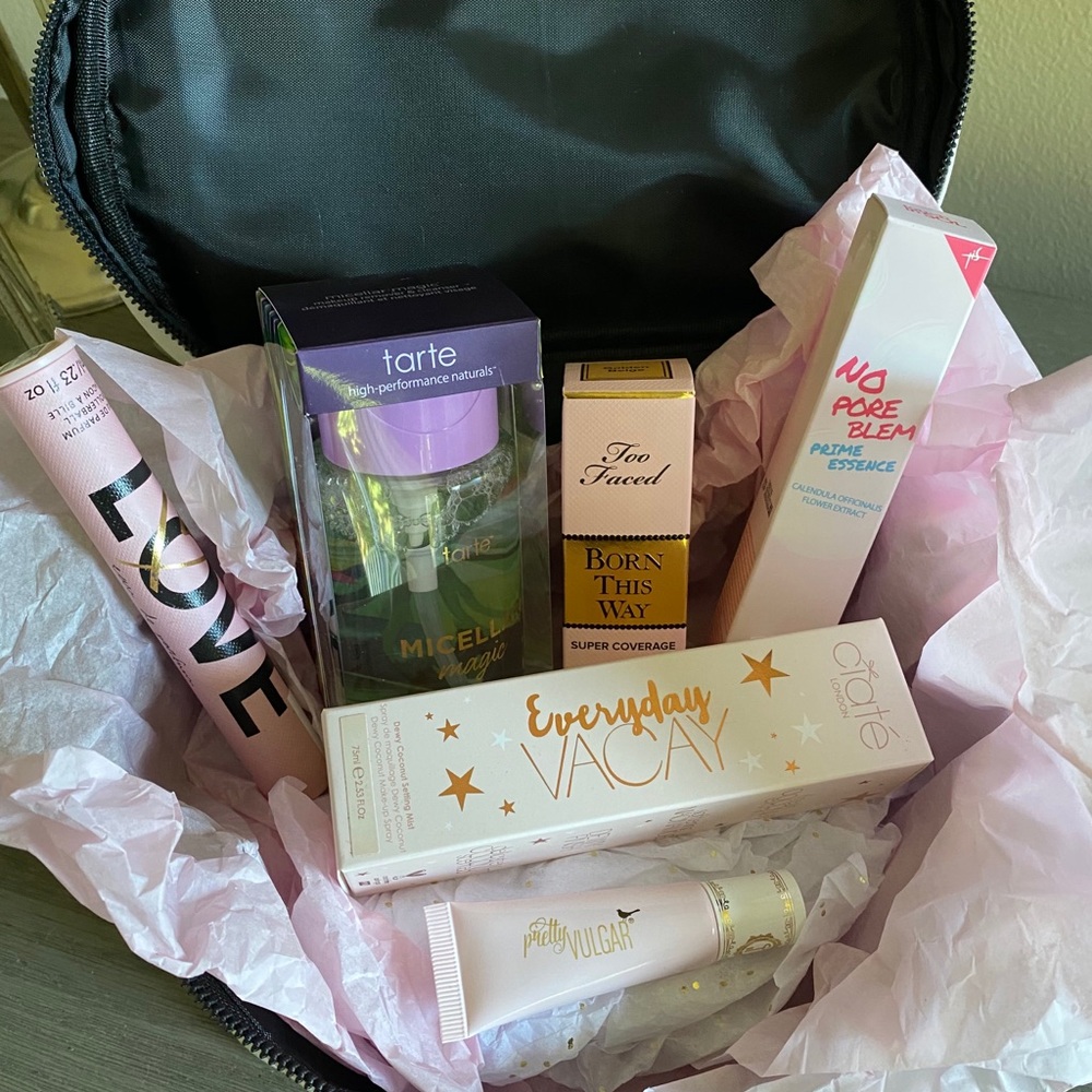 Brand new make-up & skincare - Picture 5 of 10